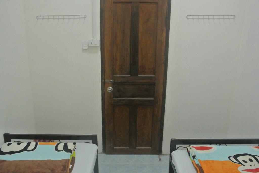 Orange Backpacker Hostel فيينتيان الغرفة الصورة