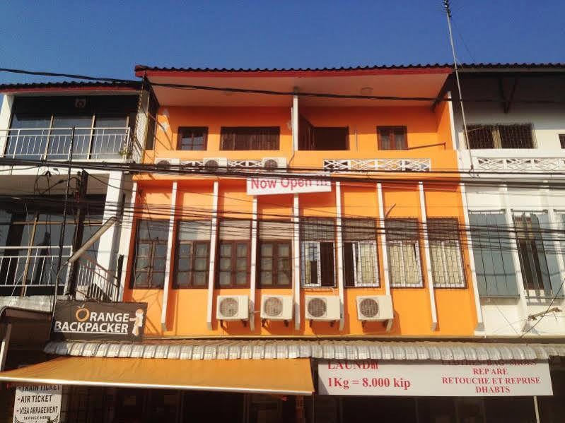Orange Backpacker Hostel فيينتيان المظهر الخارجي الصورة